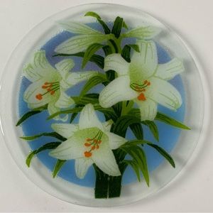 Fused Art Glass Plate White Lily Flowers 9” Platter EUC Asiatic Easter Round EUC